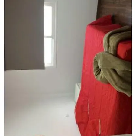 Apartmán Cerca Del Aeropuerto *